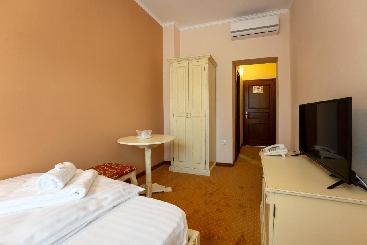 Hotel Princessophie ซิวิโชอารา ภายนอก รูปภาพ