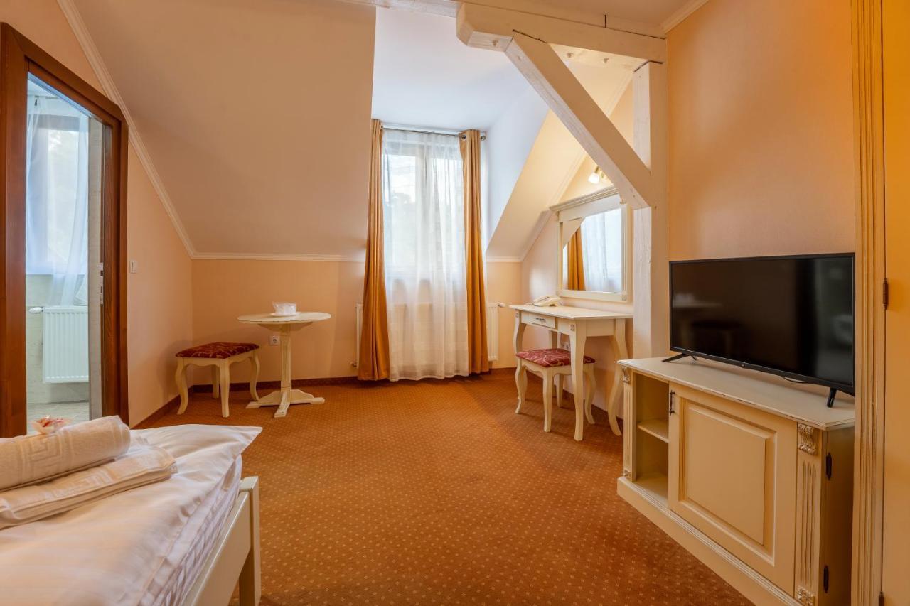 Hotel Princessophie ซิวิโชอารา ภายนอก รูปภาพ